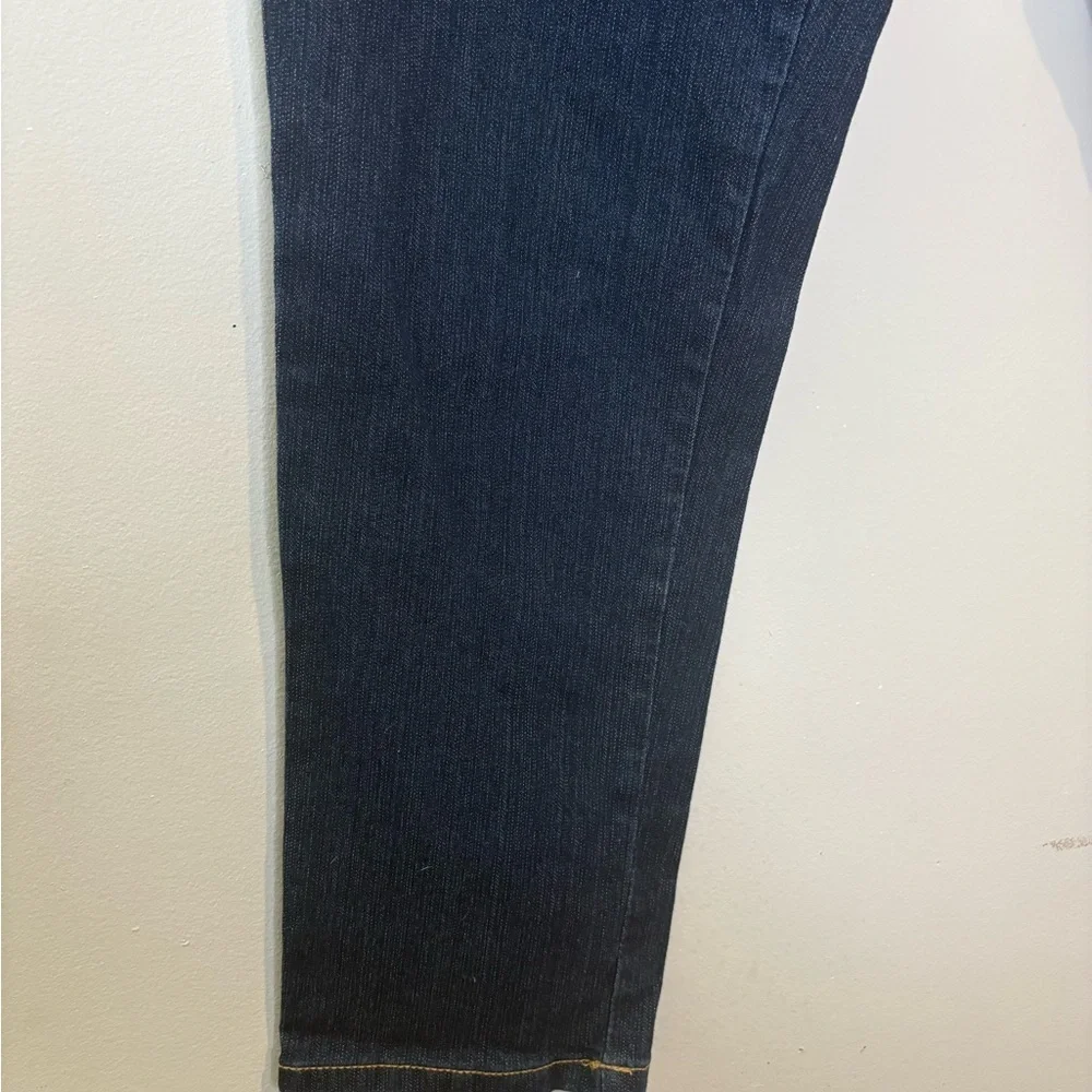 Laura Scott - Picture 11 of 14